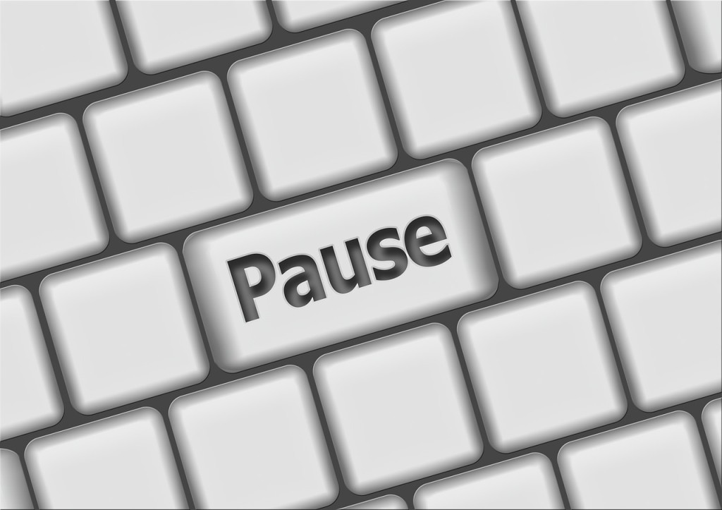 Pause button